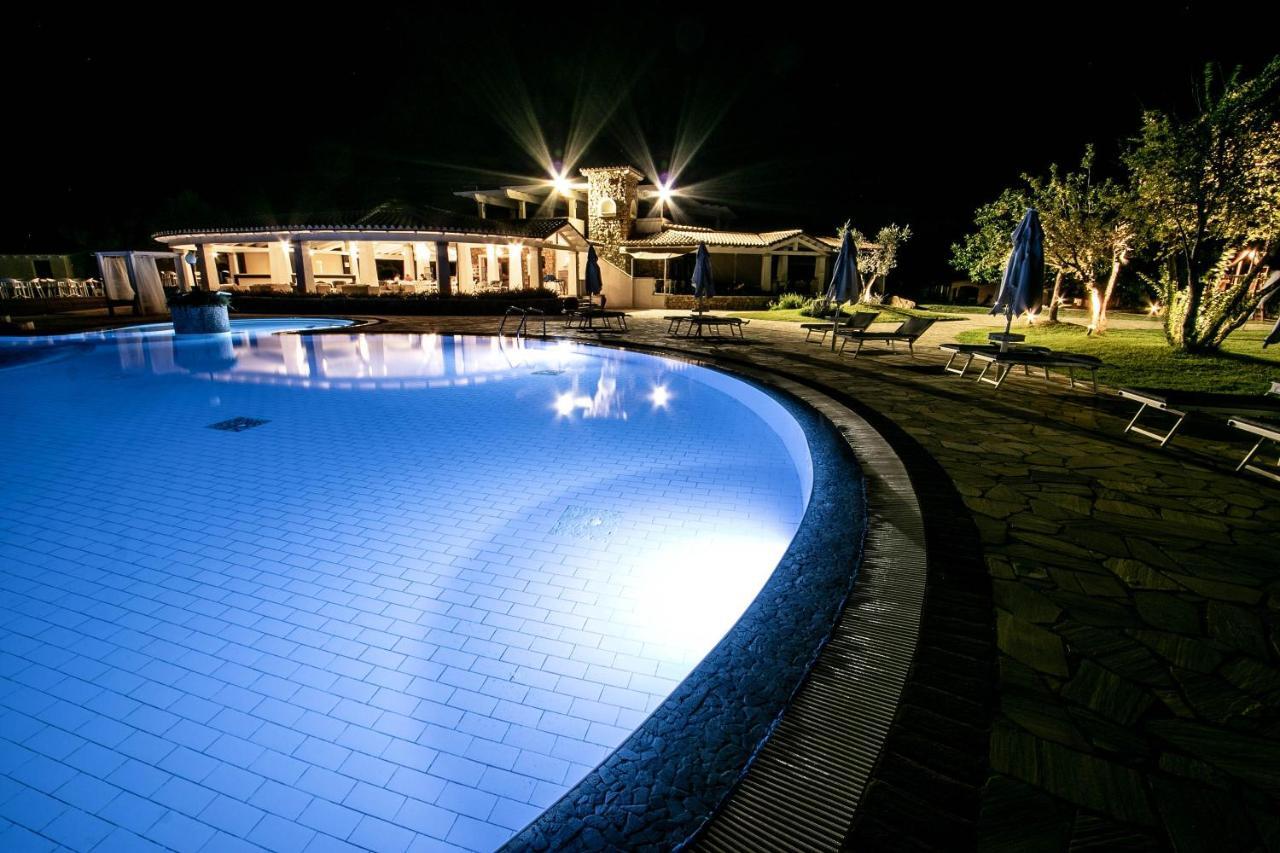 Limone Beach Resort Castiadas Esterno foto